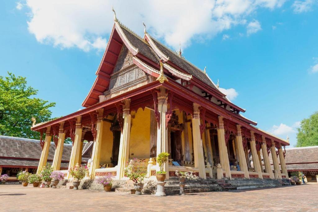 Mekong Sunshine Hotel Vientiane Buitenkant foto