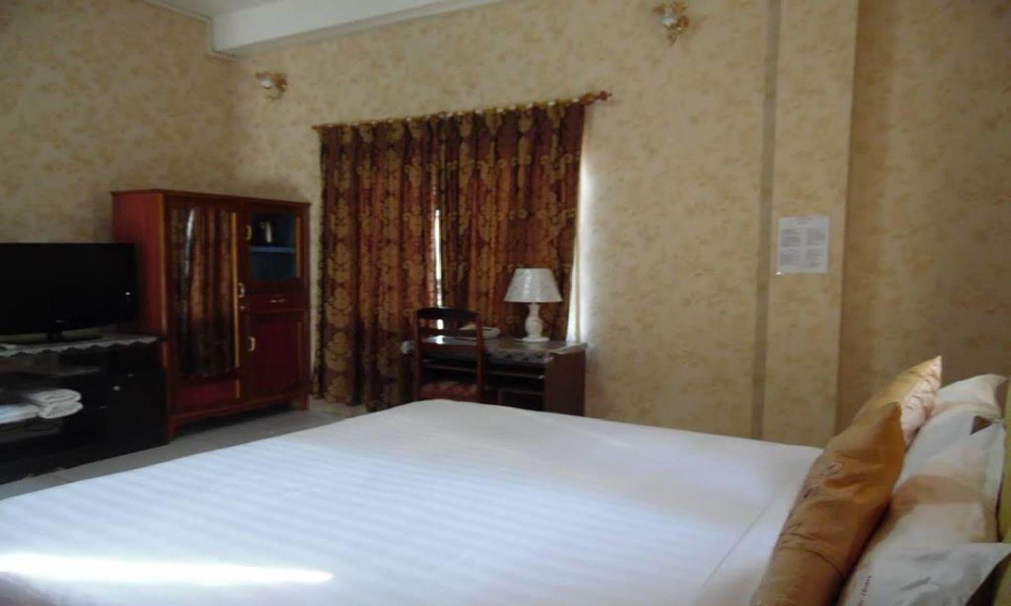Mekong Sunshine Hotel Vientiane Buitenkant foto