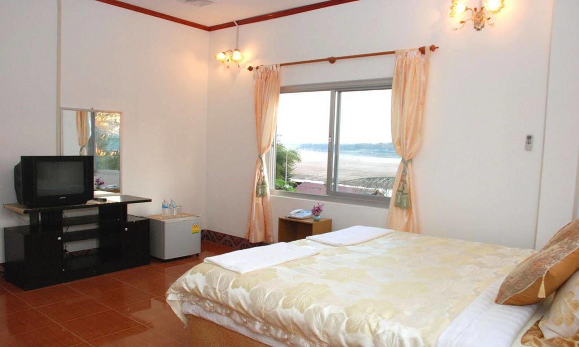 Mekong Sunshine Hotel Vientiane Buitenkant foto