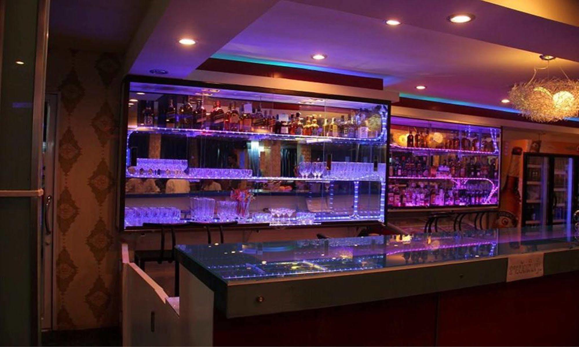 Mekong Sunshine Hotel Vientiane Buitenkant foto